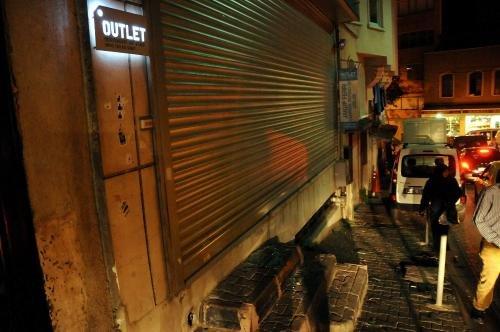 Beyoğlu'nda sanat galerisine saldırı  - Resim 5