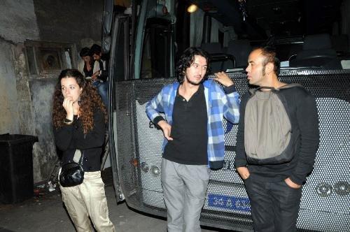 Beyoğlu'nda sanat galerisine saldırı  - Resim 7