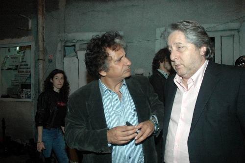 Beyoğlu'nda sanat galerisine saldırı  - Resim 6