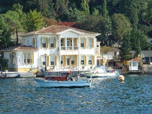 Boğazın incileri ve sahipleri