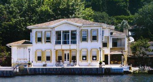 Boğazın incileri ve sahipleri