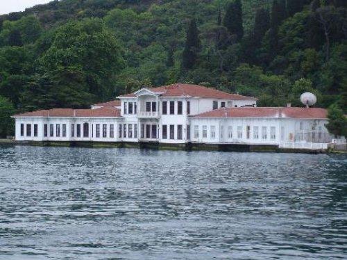 Boğazın incileri ve sahipleri