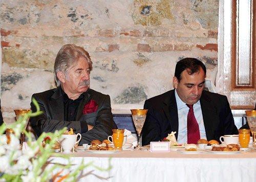 Başbakan Erdoğan medya temsilcileri ile buluştu  - Resim 8