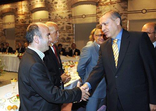 Başbakan Erdoğan medya temsilcileri ile buluştu  - Resim 12