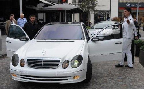 İdo'ya 18 yaş hediyesi Mercedes - Resim 1