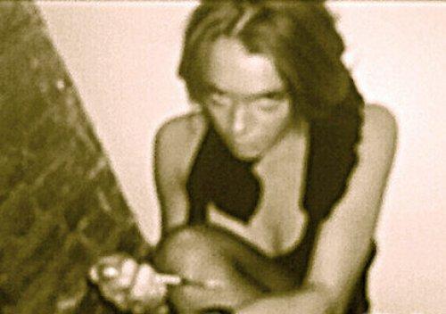  Lindsay ve Paris'in uyuşturucu alemi  - Resim 8