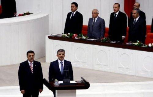 Abdullah Gül'ün Meclis konuşmasında ayağa kalkmadılar - Resim 5