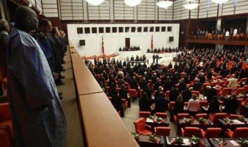 Abdullah Gül'ün Meclis konuşmasında ayağa kalkmadılar - Resim 8
