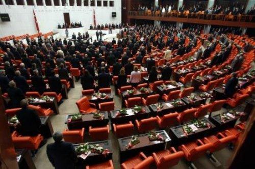 Abdullah Gül'ün Meclis konuşmasında ayağa kalkmadılar - Resim 9