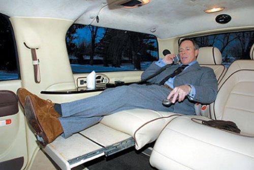 Ünlülerin dudak uçuklatan arabaları