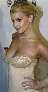 Ünlülerin dudak uçuklatan arabaları