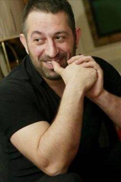 Ünlülerin dudak uçuklatan arabaları