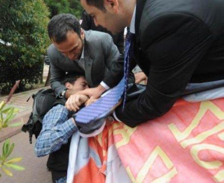 Üniversitede Abdullah Gül'e protesto  - Resim 12