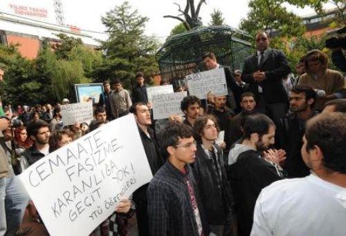 Üniversitede Abdullah Gül'e protesto  - Resim 7