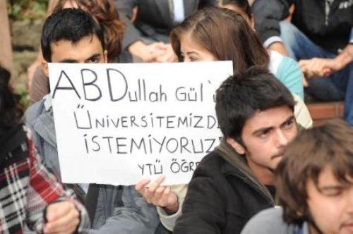 Üniversitede Abdullah Gül'e protesto  - Resim 3