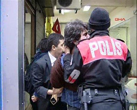 Marmara Üniversitesi'nde olay  - Resim 7
