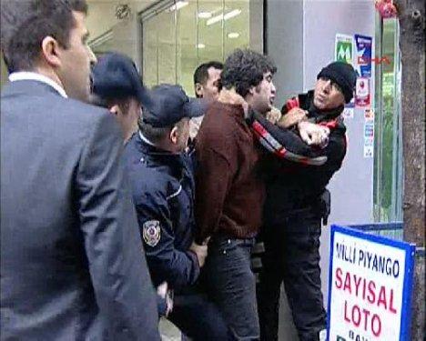 Marmara Üniversitesi'nde olay  - Resim 13