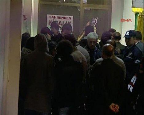 Marmara Üniversitesi'nde olay  - Resim 19