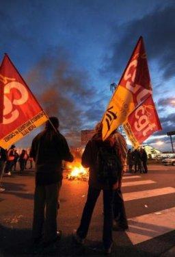 Fransa'da eylemler devam ediyor - Resim 17