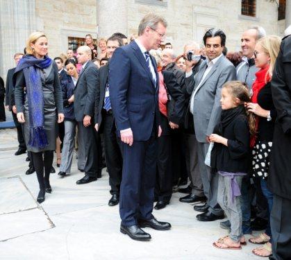 Alman First Lady başını örttü - Resim 2