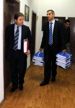 CHP Deniz Feneri için hazırladığı dosyaları teslim etti - Resim 9