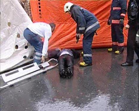 Mecidiyeköy'de kare kare intihar  - Resim 6