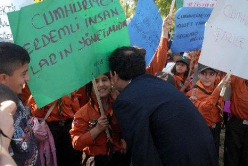 Baydemir Cumhuriyet Bayramı töreninde - Resim 12