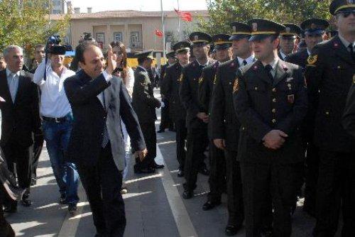 Baydemir Cumhuriyet Bayramı töreninde - Resim 3