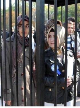 Ankara'da başörtüsü eylemi - Resim 11