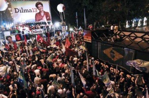 Dilma Rousseff Brezilya'nın ilk kadın başkanı - Resim 1