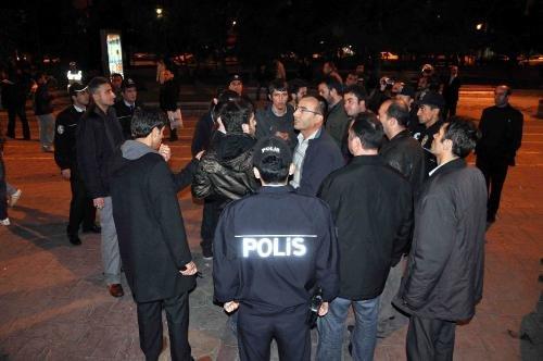 Taraf yazarına ip attılar