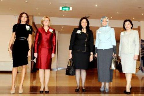 5 first lady'nin şıklık yarışı - Resim 4