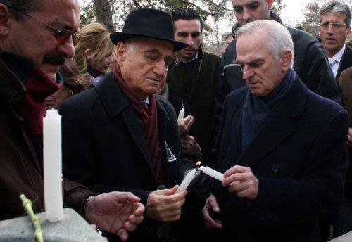 Önder Sav'ın gençliği