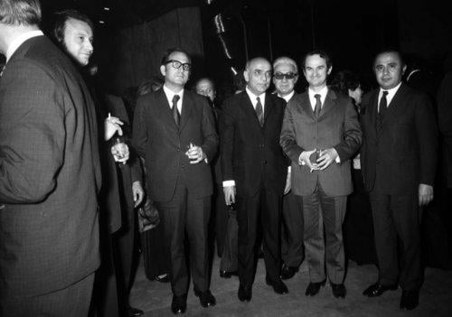 Önder Sav'ın gençliği