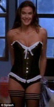 Teri Hatcher'in bu sahneleri çok konuşulur - Resim 13