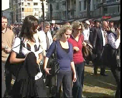 İzmir'deki Atatürk yürüyüşü - Resim 22