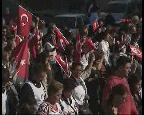İzmir'deki Atatürk yürüyüşü - Resim 23
