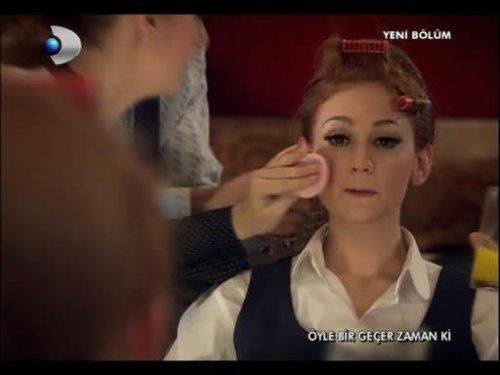 Öyle bir geçer zaman ki Aylin Soner sahnesi - Resim 10