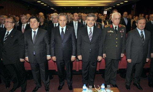 Arınç ve Koşaner tokalaşmadı - Resim 5