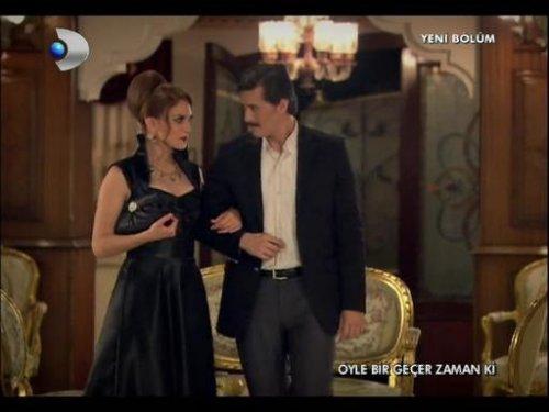 Öyle bir geçer zaman ki Aylin Soner sahnesi - Resim 20