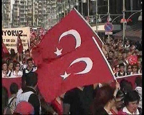 İzmir'deki Atatürk yürüyüşü - Resim 25