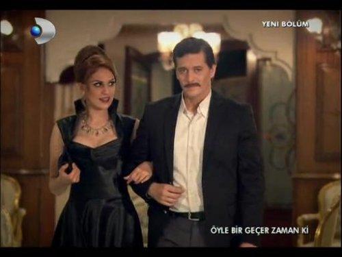 Öyle bir geçer zaman ki Aylin Soner sahnesi - Resim 23