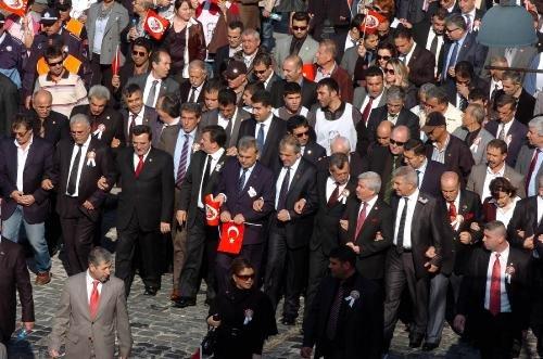 İzmir'deki Atatürk yürüyüşü - Resim 8