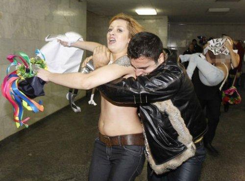 Femen'den Sakine protestosu - Resim 6