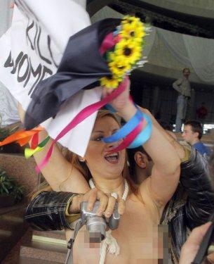 Femen'den Sakine protestosu - Resim 7