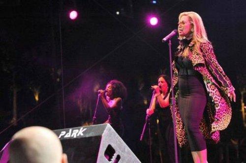Anastacia KKTC'yi salladı  - Resim 9