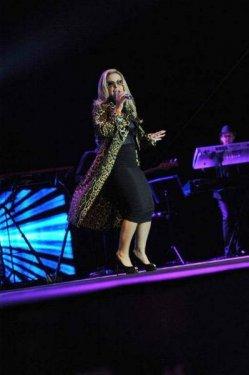 Anastacia KKTC'yi salladı  - Resim 1