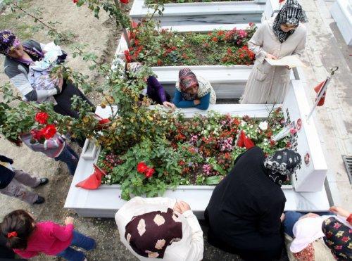 Şehit ailelerinin bayramı - Resim 5