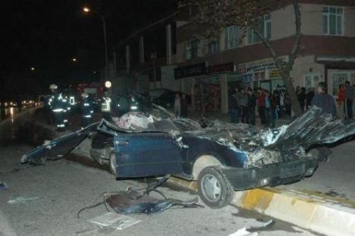 İstanbul'da feci kaza 3 ölü  - Resim 3