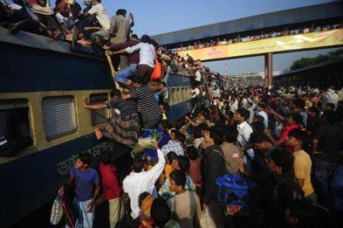 Bangladeş'te şaşırtan görüntü